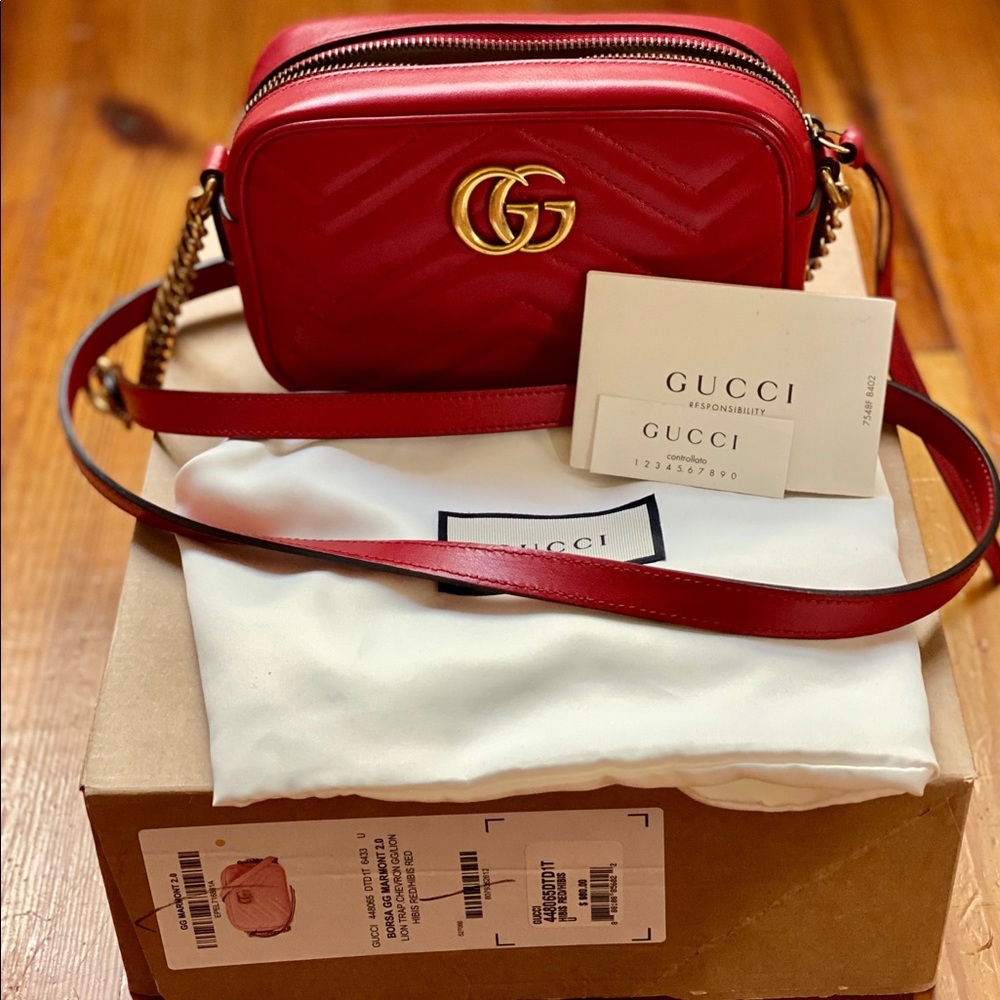 Gucci Marmont GG Mini Crossbody Bag